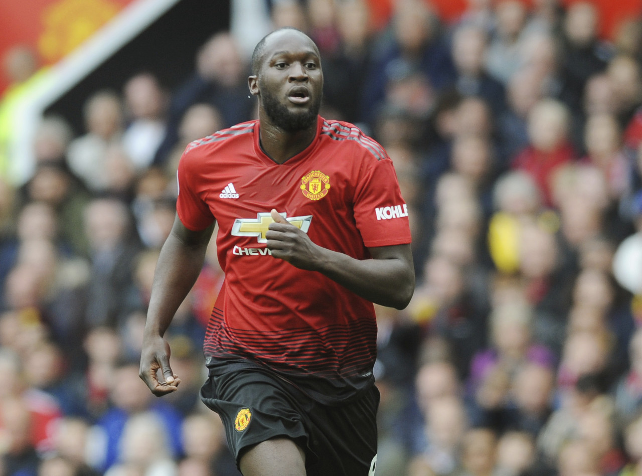 盧卡庫：2017年我本來要回藍(lán)軍但被曼聯(lián)截胡，我還責(zé)怪了拉伊奧拉