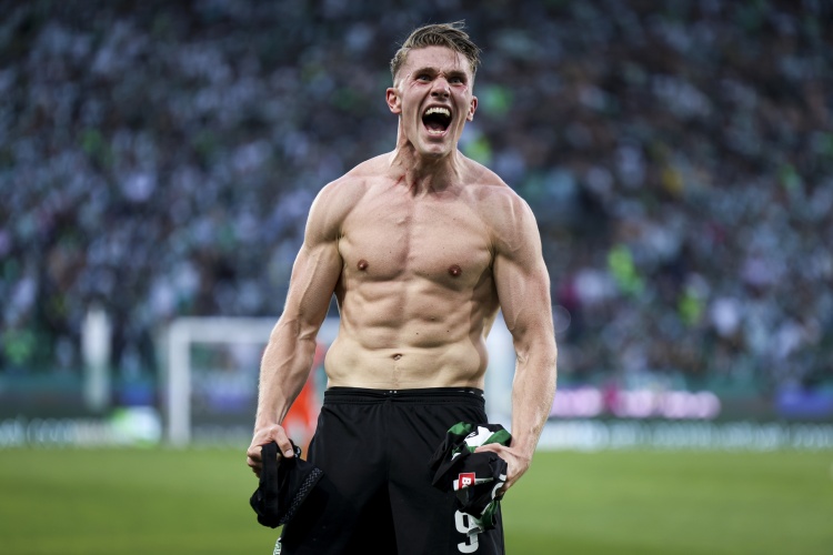 阿斯記者：約克雷斯現(xiàn)身馬德里但不是與皇馬&馬競(jìng)談判，沙特有意