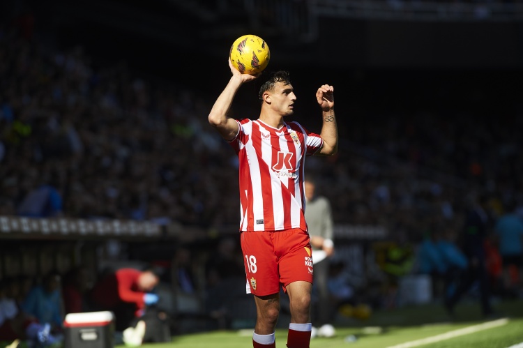 迪馬：米蘭有意阿爾梅里亞左后衛(wèi)布比利，身價(jià)1500萬(wàn)&巴薩也有意