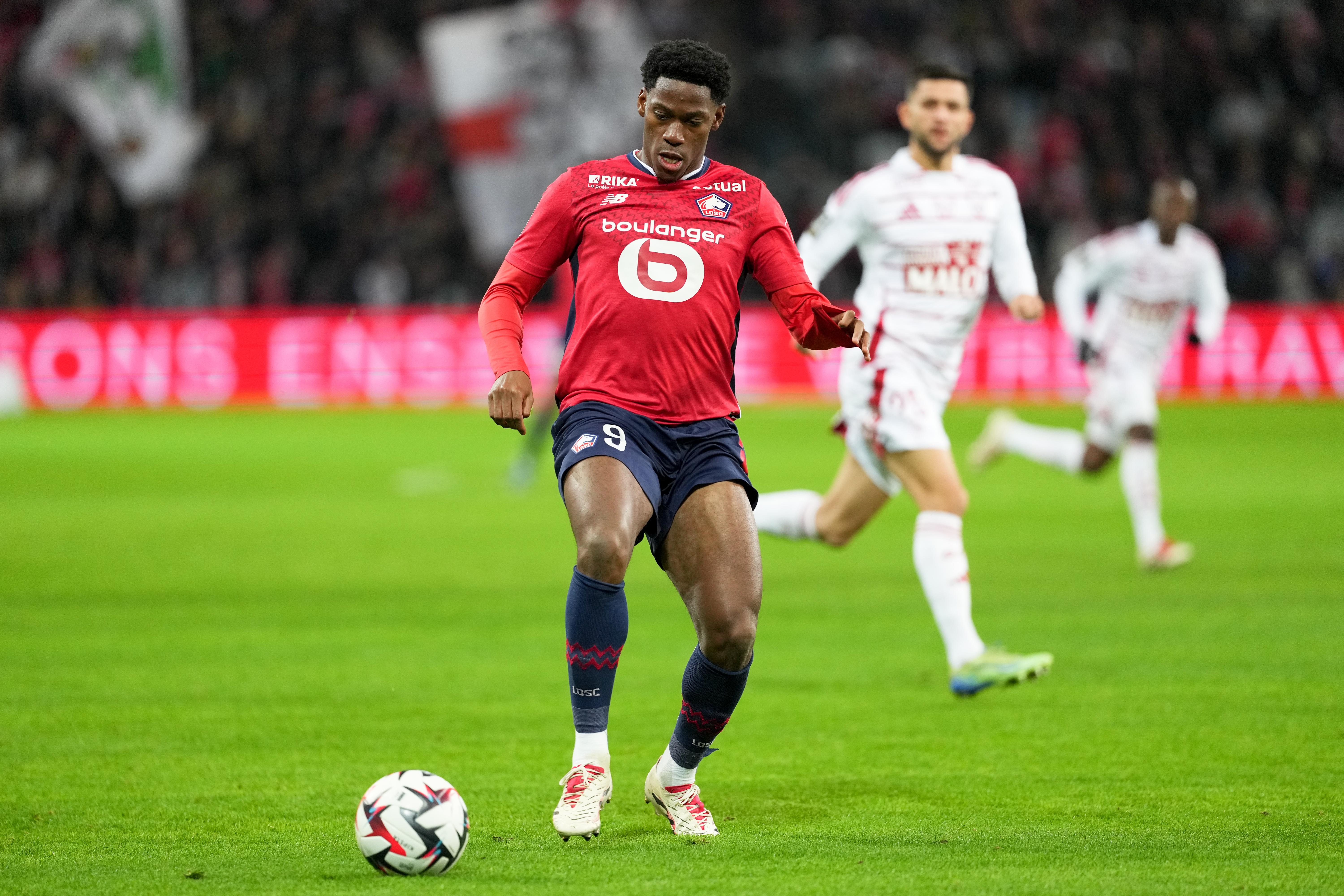 記者：戴維已抵達(dá)都靈準(zhǔn)備接受尤文體檢，將簽下長期合同