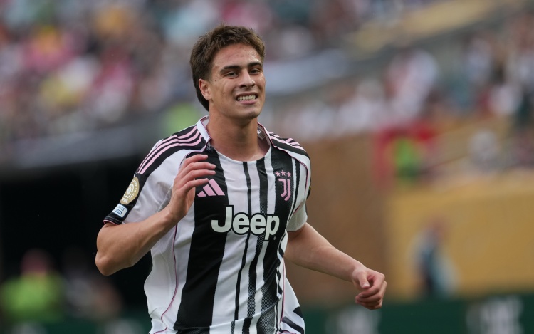 經(jīng)紀(jì)人：魯加尼說(shuō)伊爾迪茲擁有類(lèi)似C羅的潛力，是個(gè)冠軍球員