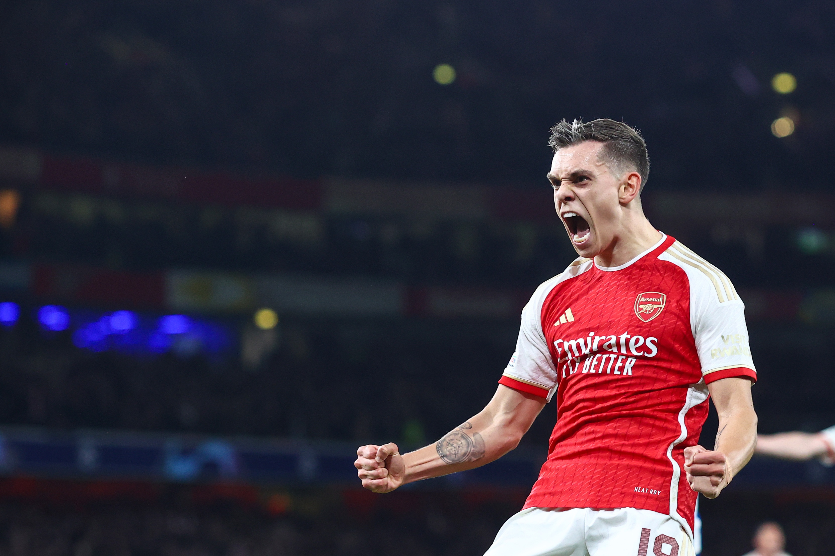 記者：阿森納與特羅薩德展開續(xù)約談判，目前合同2026年到期