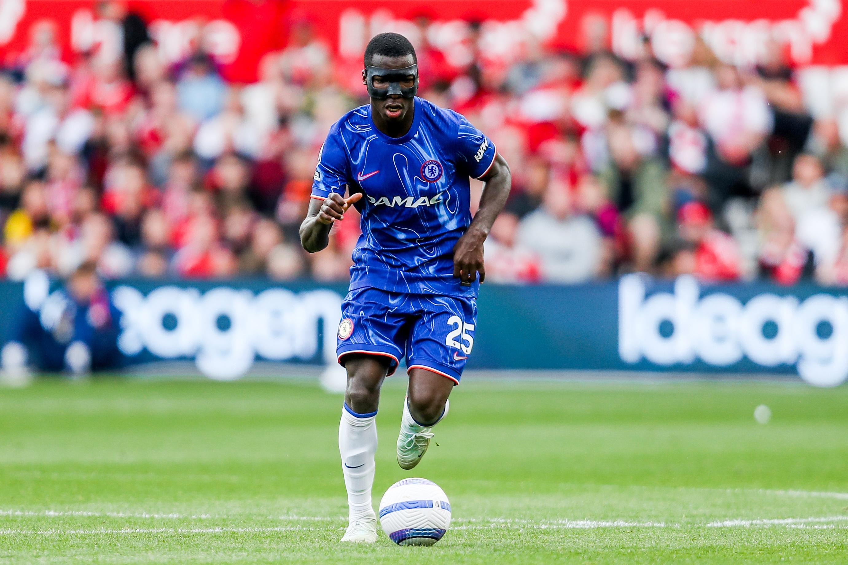 記者：凱塞多參加切爾西完整訓練，馬杜埃凱、拉維亞缺席