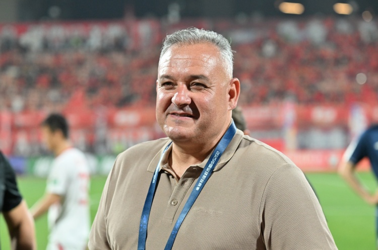 薩爾瓦多：憑借隊(duì)員的拼搏和信念，我們客場(chǎng)絕殺紅獅取得勝利