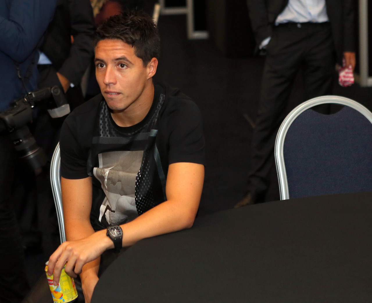 隊報：納斯里續(xù)約Canal+繼續(xù)參與歐冠賽事報道，合同至2029年