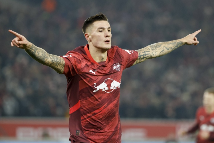 天空體育：曼聯(lián)仍想要買前鋒，塞斯科是他們一直關(guān)注的目標(biāo)