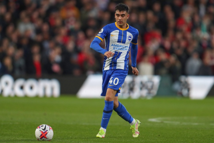 法媒：里昂有意布萊頓中場(chǎng)布納諾特，須面對(duì)多特的競(jìng)爭(zhēng)