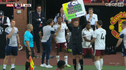 本-懷特72分鐘傷退，廷伯和斯凱利替補(bǔ)出場