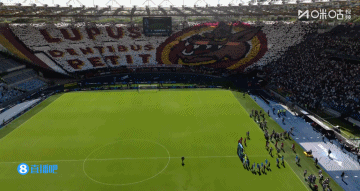 這就是羅馬德比！拉齊奧、羅馬雙方賽前均展出巨型TIFO