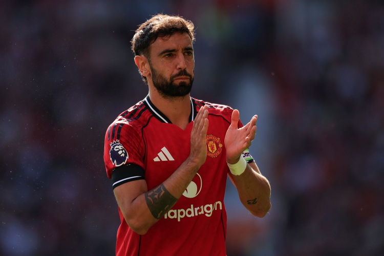 領(lǐng)取百球紀(jì)念品！B費：這是我的榮幸，希望大家一起多拿獎杯