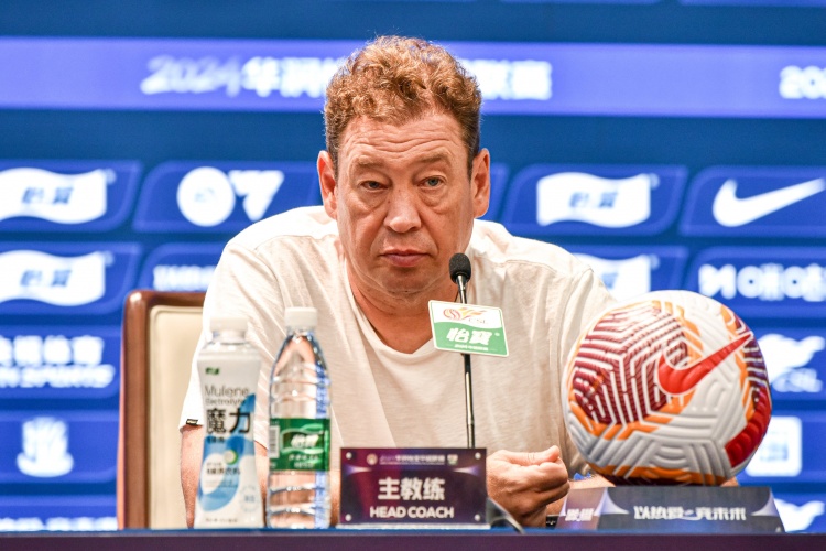斯盧茨基：亞冠不單純?yōu)榱宋覀兊那蛎?，也是為所有中超俱樂部而?zhàn)