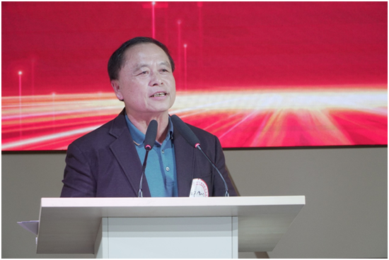 海南現(xiàn)代科技集團(tuán)黨委書記、董事長邢詒川。符敦孝攝